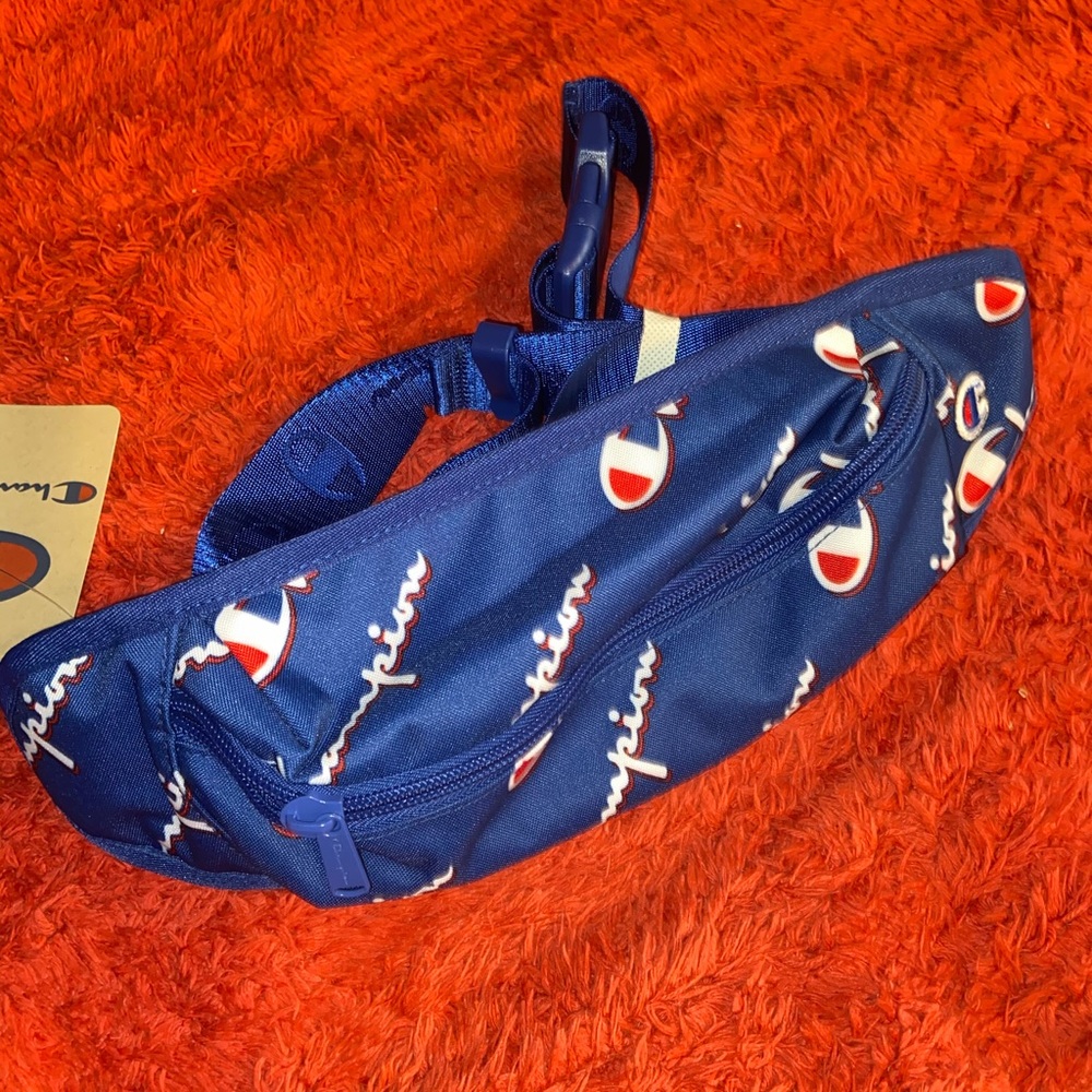 NWT champion logo  fanny pack FIRM PRICE